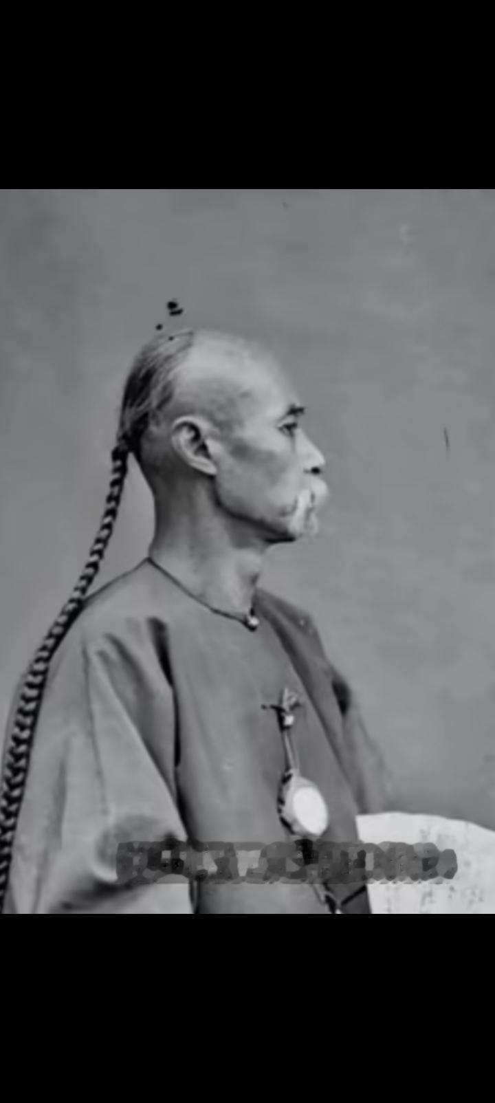 别的不论这种发型，你能说帅么？
总说“炎黄子孙”，
你去河南看看朝歌还是去越南问