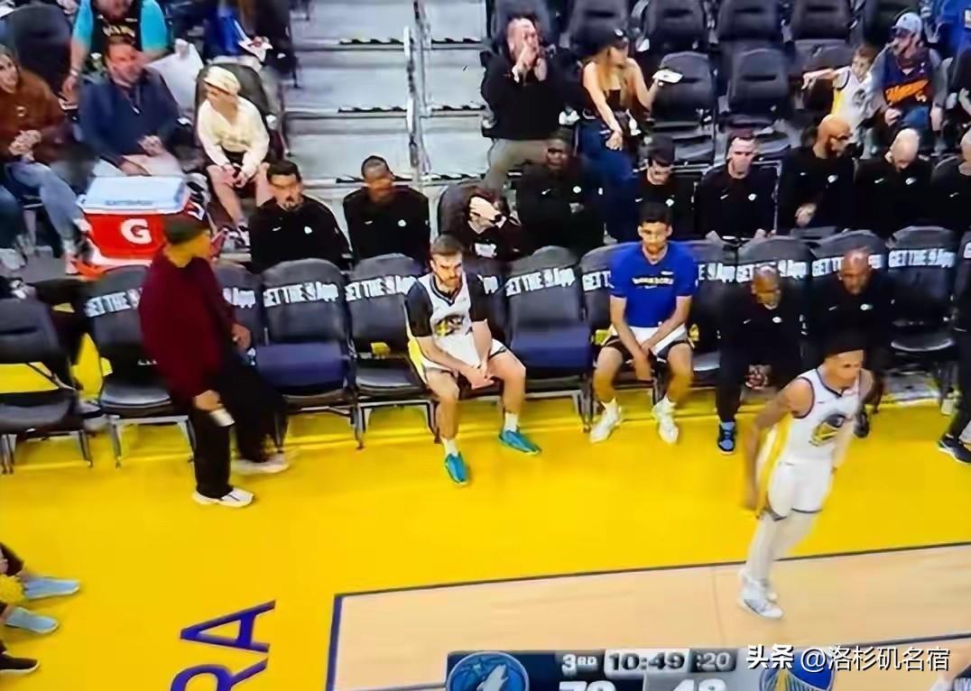 哈哈哈，我勇是招谁惹谁了，这个伤完那个伤，轮班一个接着一个的躺下。
目前能够上场