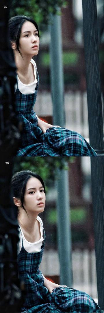 周也湿发氛围感周也现偶女主潮湿发丝带来朦胧朦胧滤镜，冷调氛围感拉满，优越骨相在简