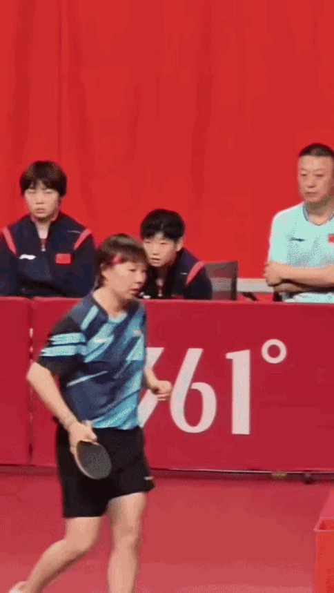 🔥谁来扛！
刚伤愈就连拼两场！
国乒团体为啥总靠孙颖莎救火兜底？

     