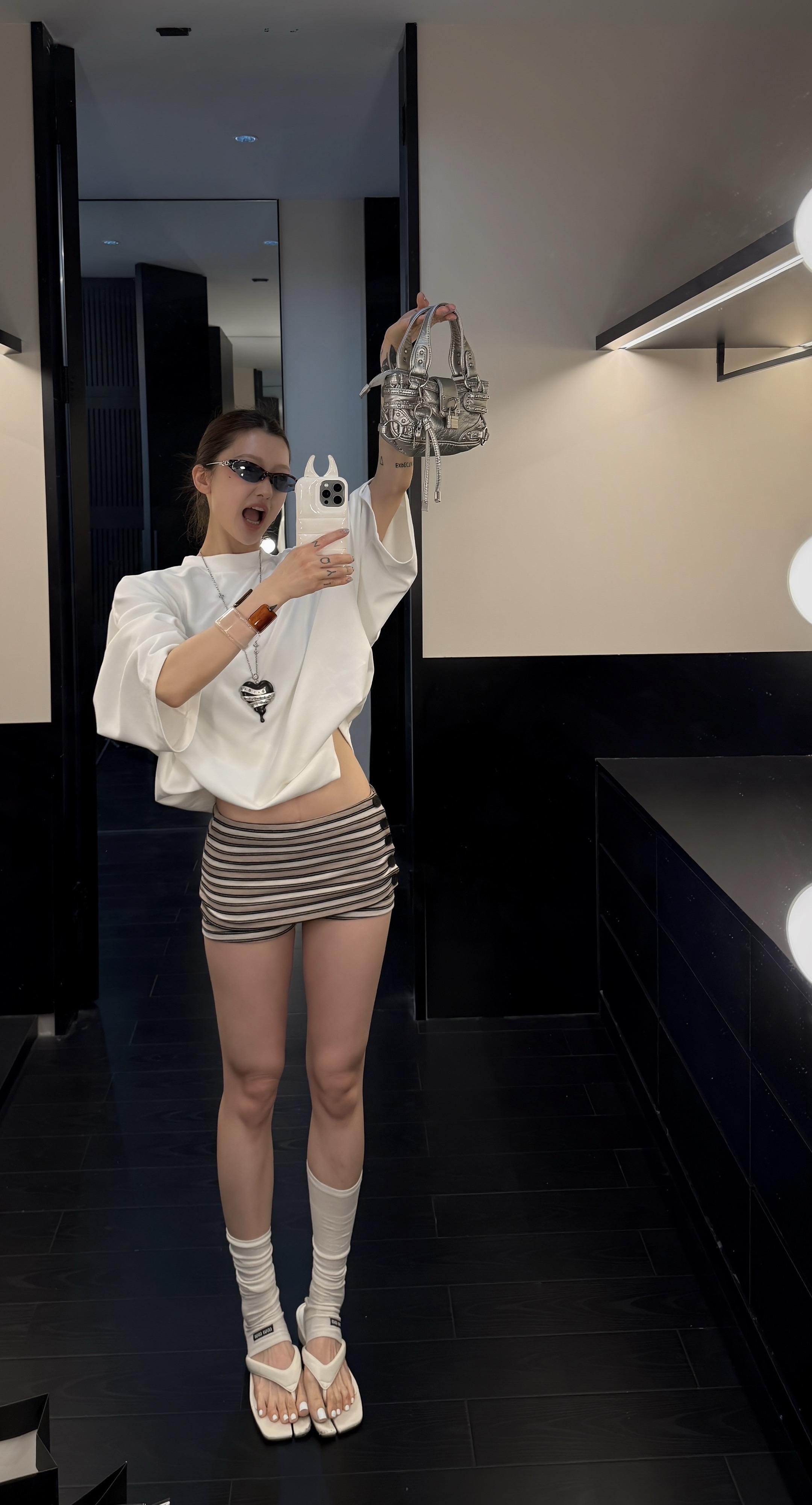 虽然我看起来很会穿。但事实就是这样
