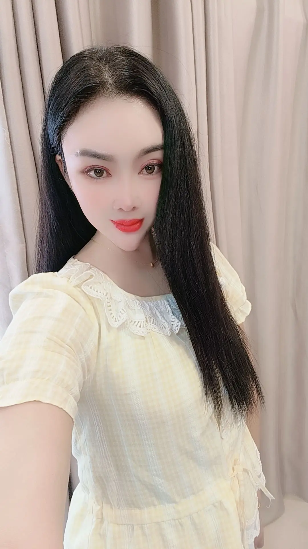 余生很长，不必慌张 未来的美好 都藏在我们当下[玫瑰]