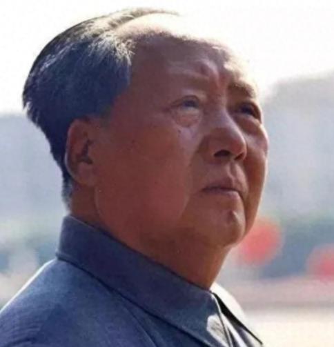 1961年，毛泽东来到杭州，在下榻的刘庄一号楼里转了一圈，突然脸色铁青，目光吓人