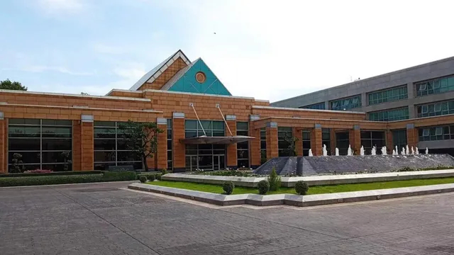 【中方喊话起关键作用，泰方松口同意停火，要求柬方答应3个条件】持续多日的泰柬冲突