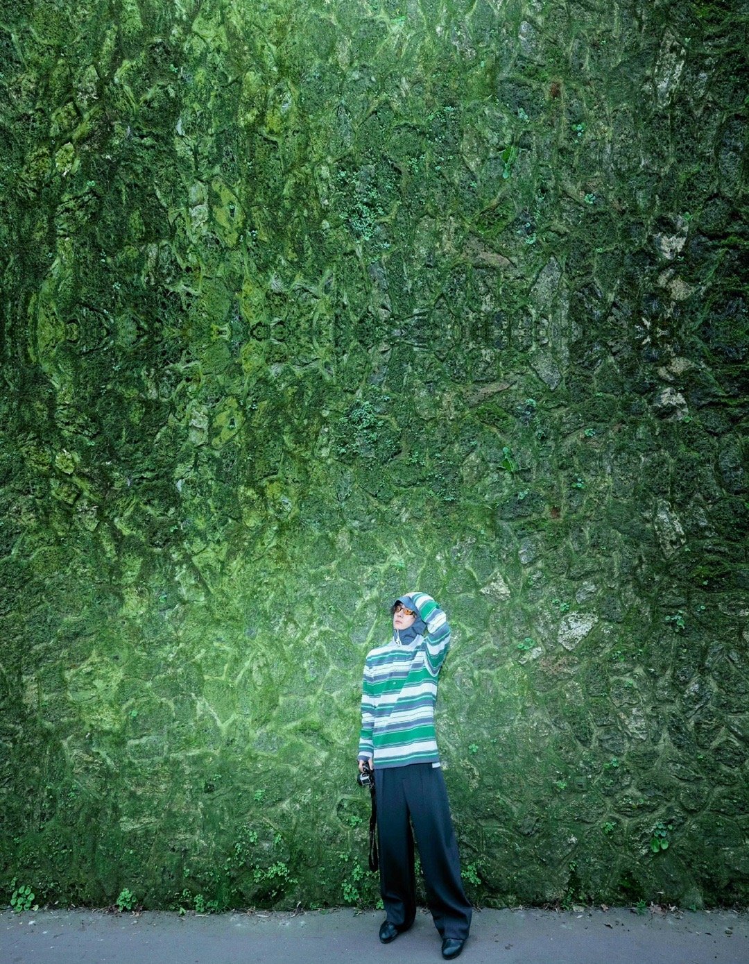 王一博巴黎大秀第二场造型，国际巨星又又又提前上身秀款了！