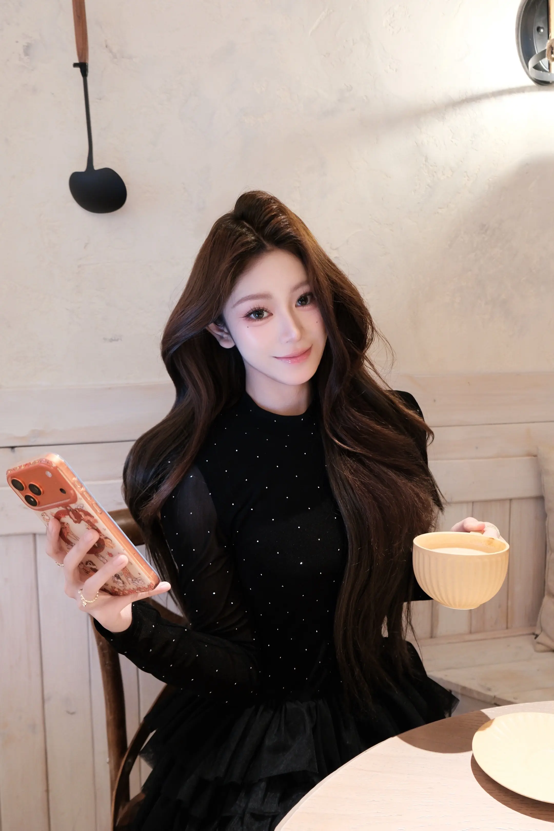 我讨厌阶段性的陪伴 讨厌轻浮的话 不想遇到的人都如窗前划过的雨水