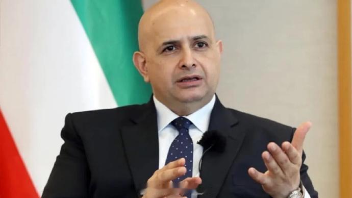 据媒体最新消息，日前科威特政府宣布将该国驻英国大使巴德尔·穆罕默德·阿瓦迪开除国