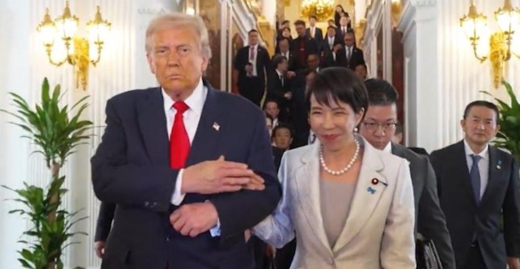 特朗普哪怕想破了脑袋，也没算到中国会出这一招！就在美国早已架好摄像机，等着拍摄“