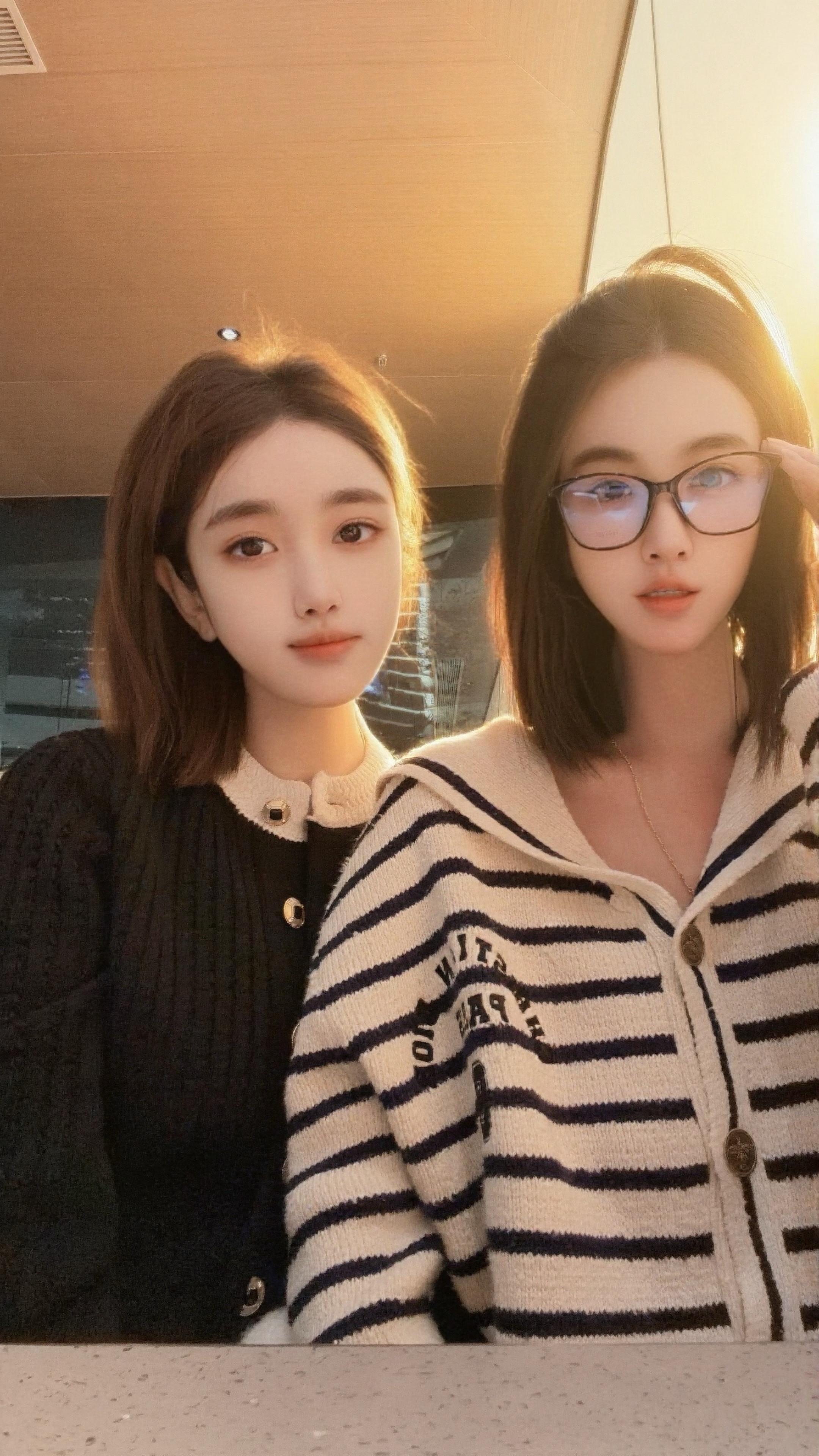 姐妹有聚起来啦哈哈哈