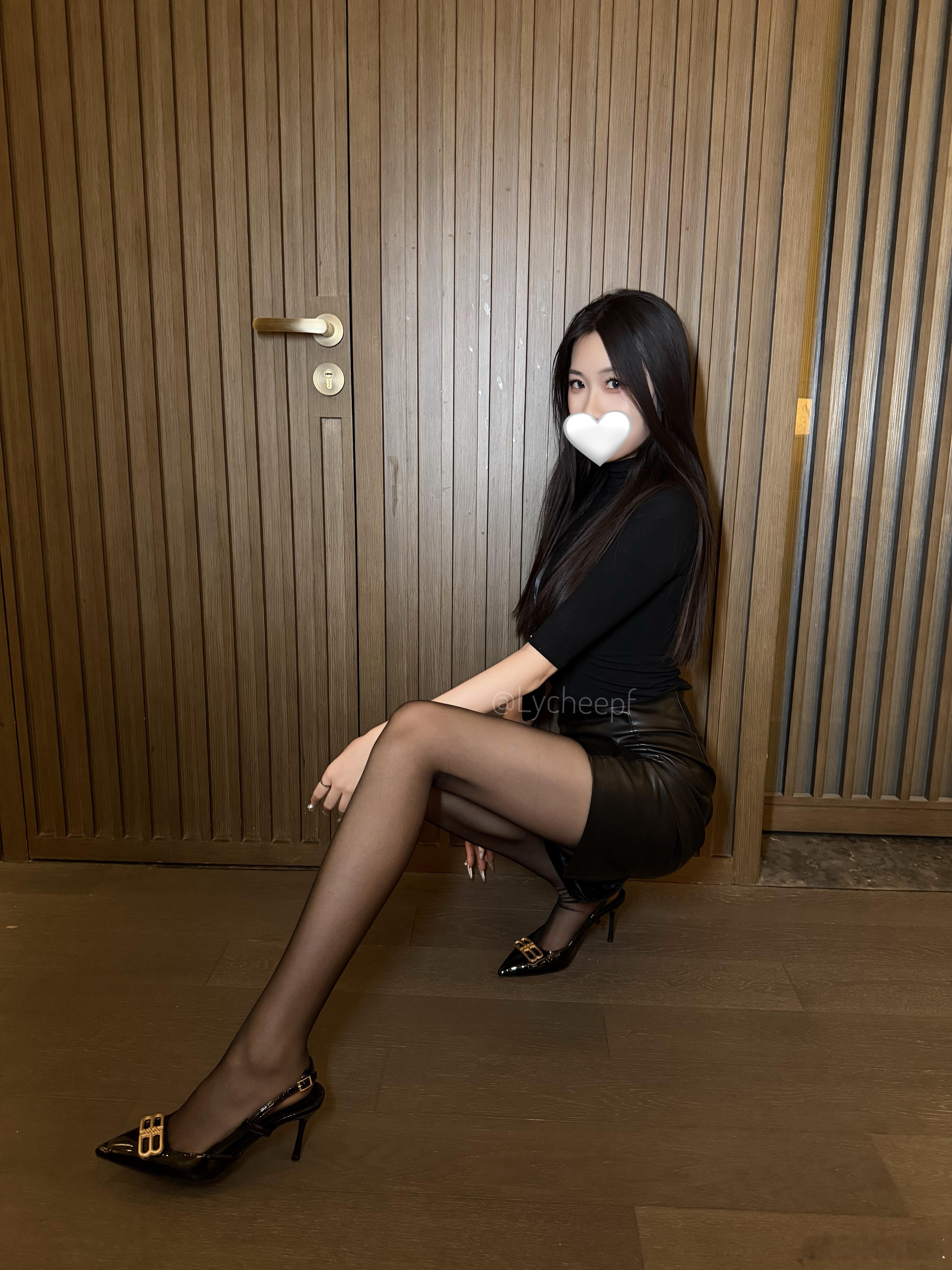 泡芙秘书穿搭泡芙lychee今天穿什么olsilk