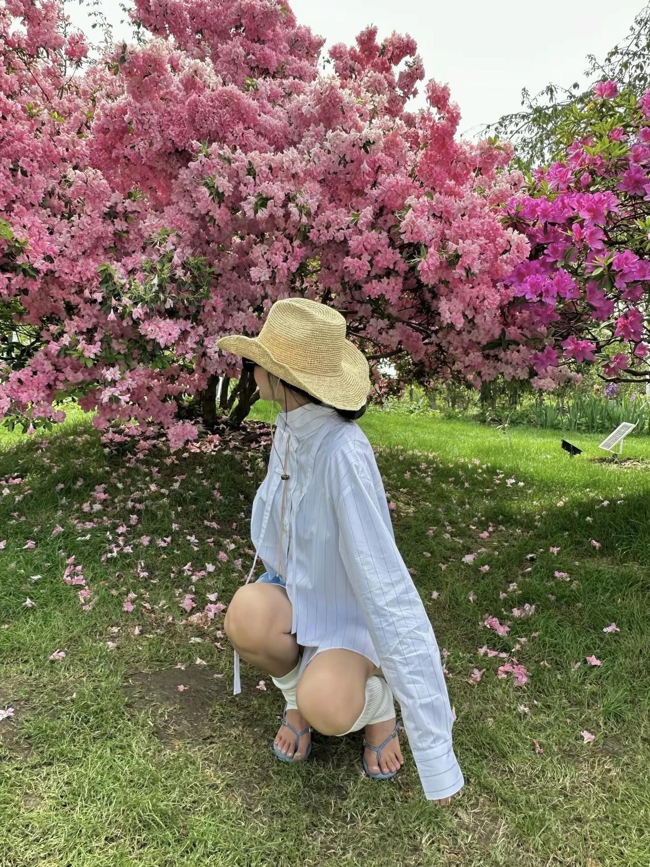 spring 🌸🌼 夏季花园风穿搭 我的夏日户外穿搭 白衬衫yyds 花海穿