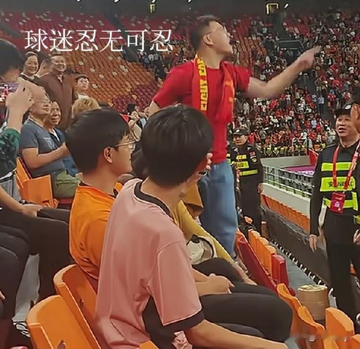 国足0：5负巴勒斯坦
 北京时间10月2日晚2026CFA中国之队重庆国际足球邀