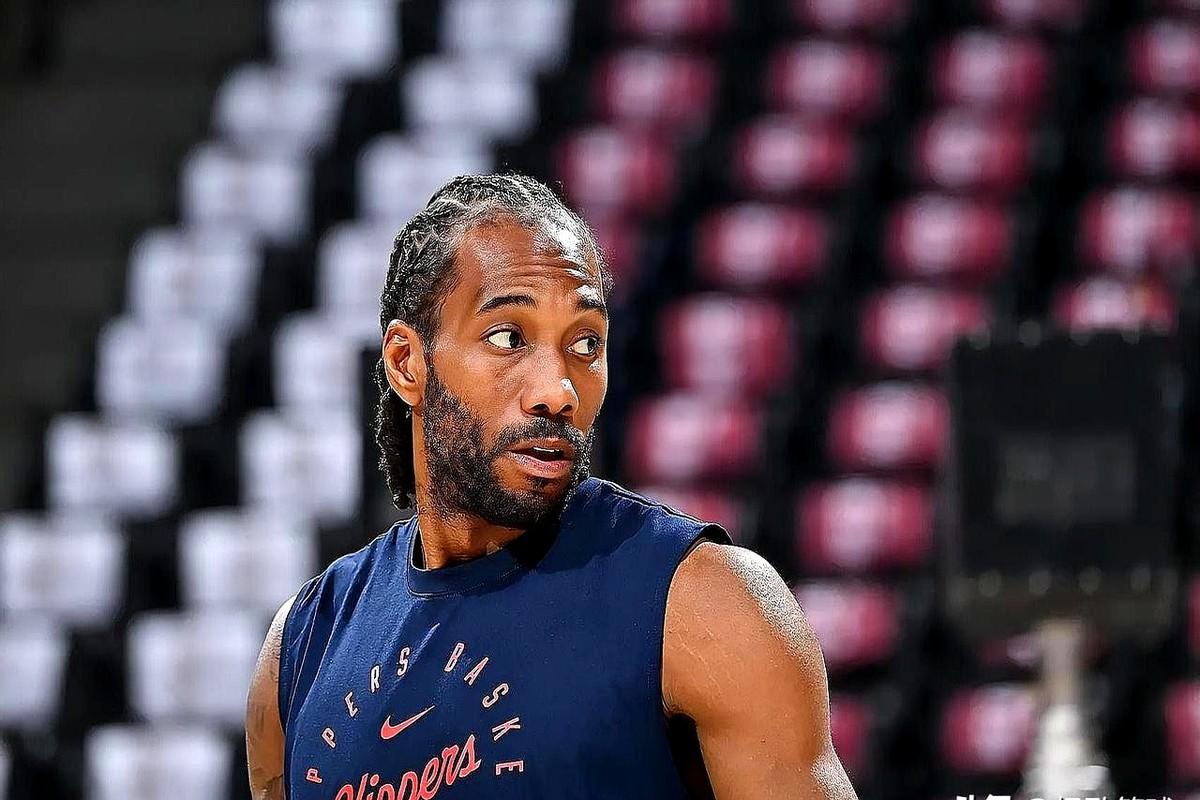 帕金斯真是悟出惊人啊！一点不都不怕得罪小卡。

近日前NBA球员帕金斯在节目中直