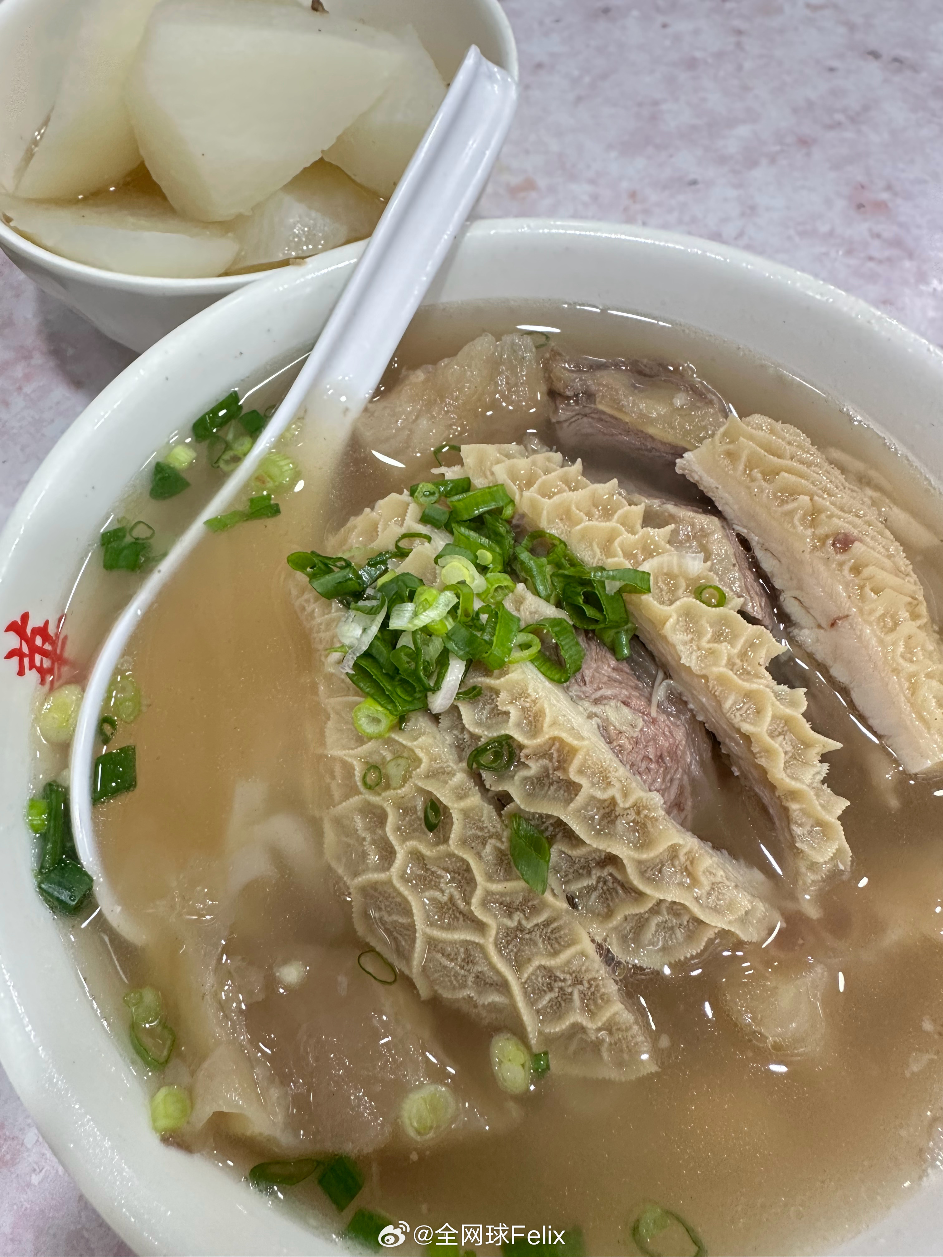 我的年度美味清单  把手机相册里今年的美食照片挑选发一发，发现自己真能吃啊！难怪