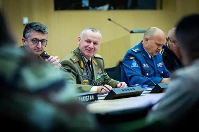 担心全球局势失控？北约极力邀请中方赴欧洲，举行防务磋商！

3月18日，《南华早