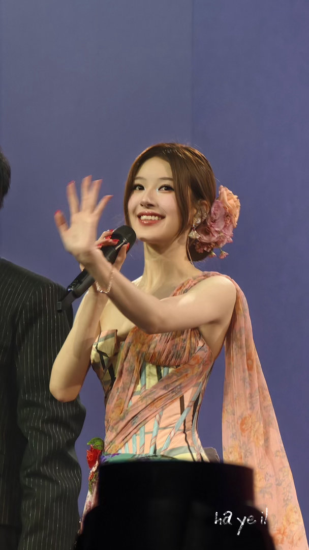 露思杨杨你俩干啥呢 