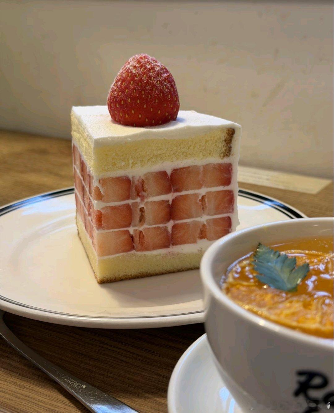 当学土木的去做蛋糕好标准的砖块蛋糕看起来像浇了水泥一样扎实🍰马上来财2026f