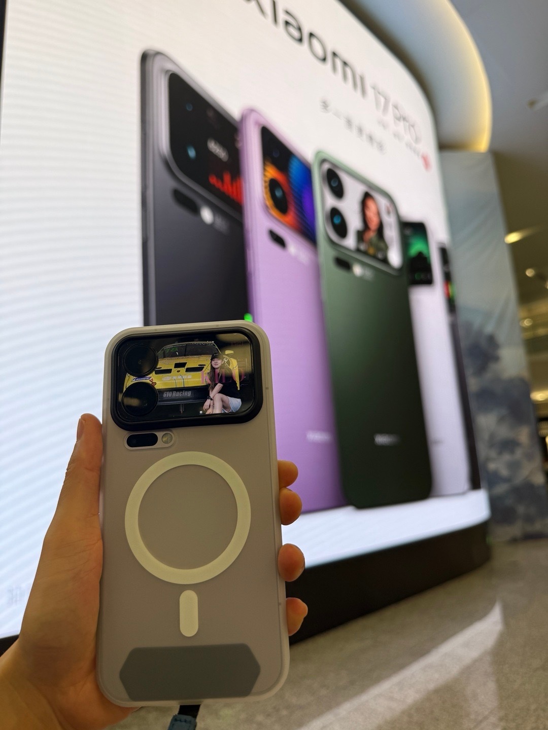 出差搭子~ 把15u卖了换了17PM  数码产品我的宗旨永远是体验最新的产品！新