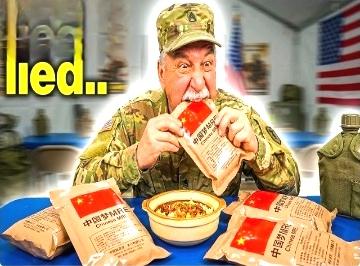 美国退伍军人首次尝试中国军粮！一口下去表情亮了！

一位视频博主带着五款中国军用