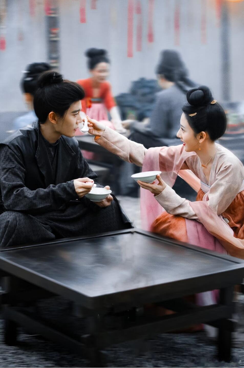 虽然结局不完美，但我依旧很喜欢无忧渡，喜欢宣夜，喜欢半夏，他们的演技真的很好，完