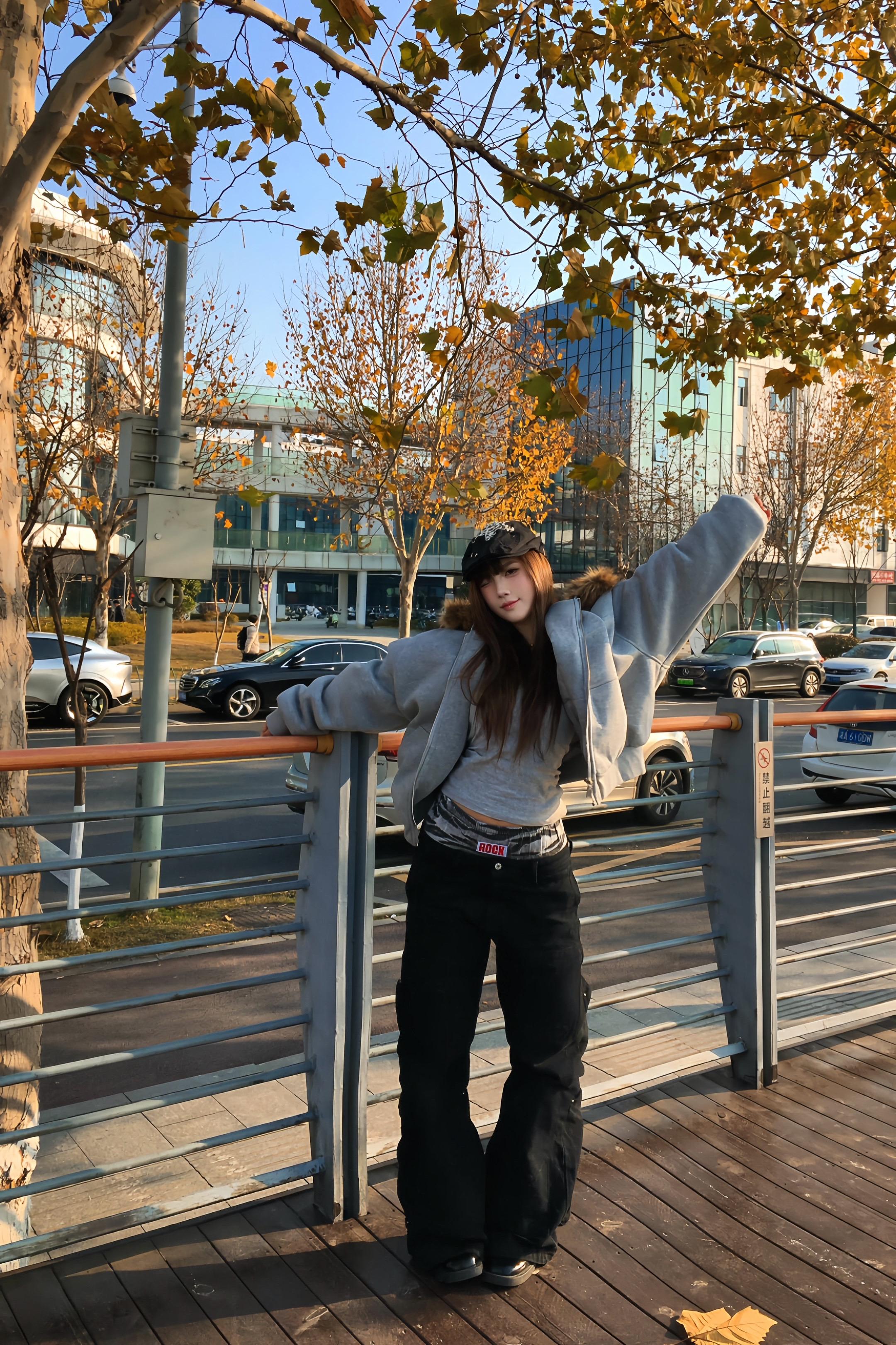 我很欣赏你有独当一面的勇气 但是世界有太多定律我们无法改变 你吃饭了吗...