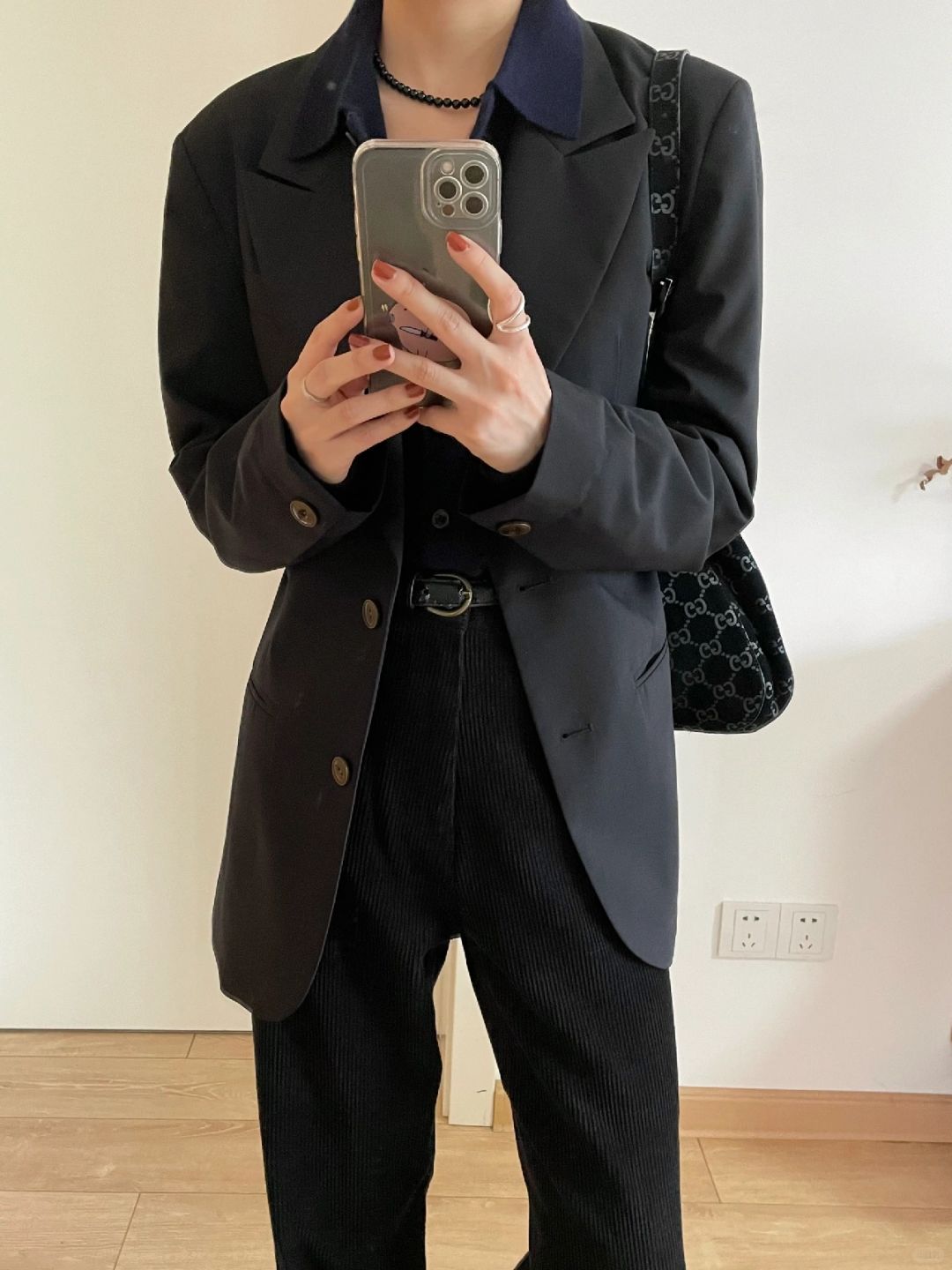 解锁西装配polo衫