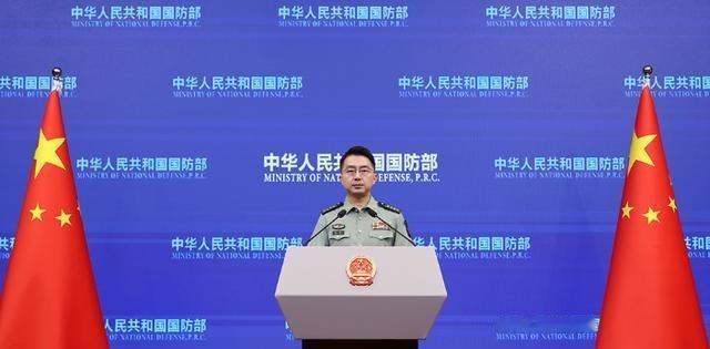 果断亮剑！台湾军购案通过第2天时，解放军主力舰艇就开进了澎湖列岛相关海域。国防发