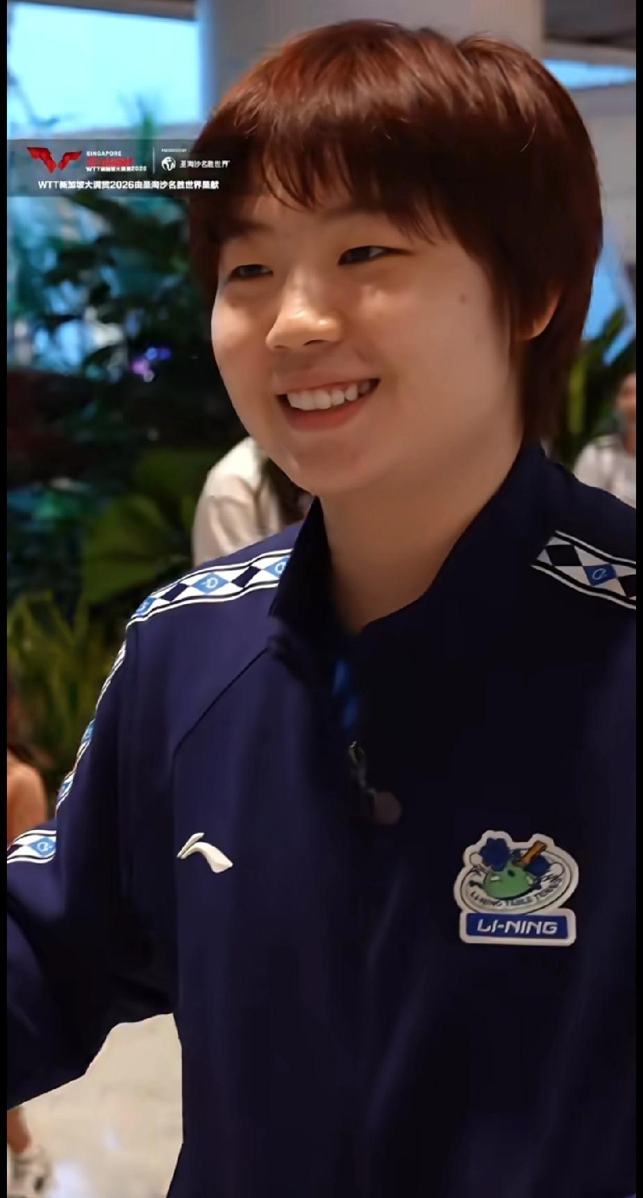 国乒大部队空降新加坡！这机场穿搭秀也太绝了吧🔥
 
刚刷到国乒今天下午落地新加