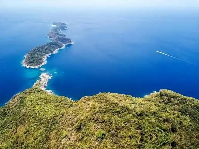 钓鱼岛如今到底由谁实控？讲句实在话，日本并没有真正控制钓鱼岛，咱们也尚未完成对钓