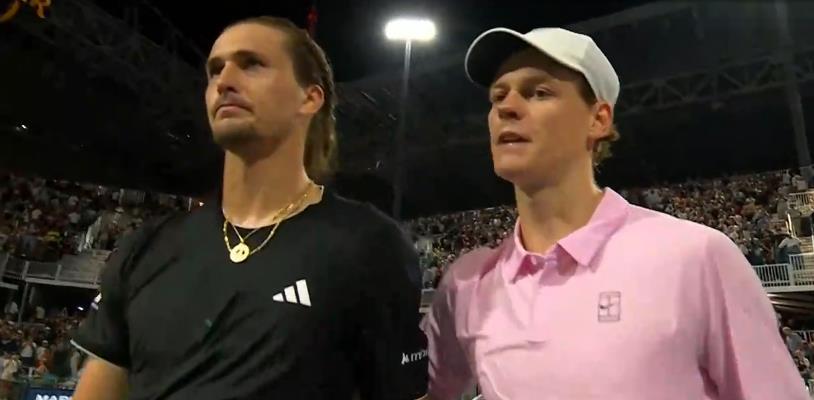 辛纳6-3,7-6兹维列夫
7连胜兹维列夫
大师赛连续第16次直落两盘获胜
背靠