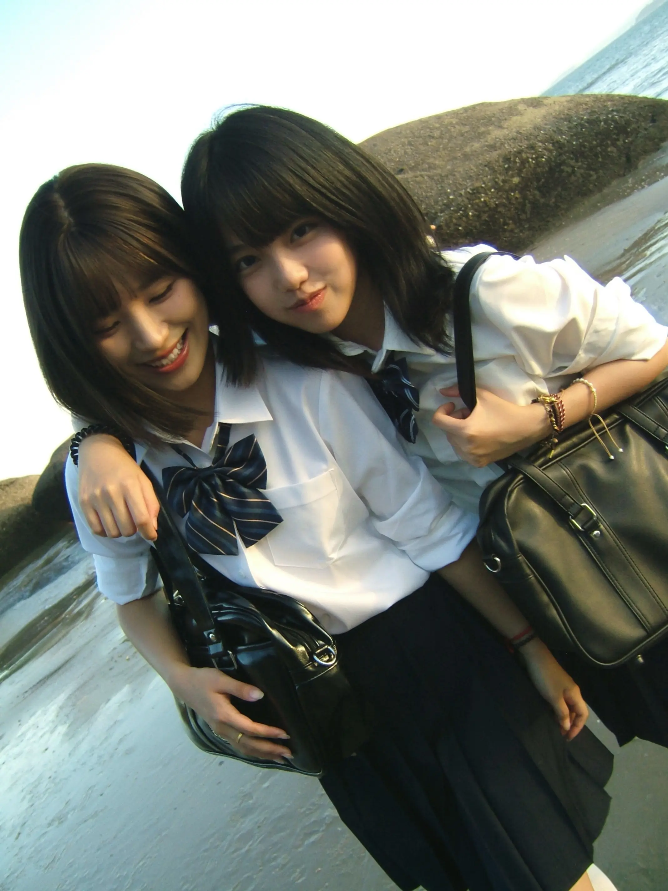 你站的方位 跟我中間隔著淚