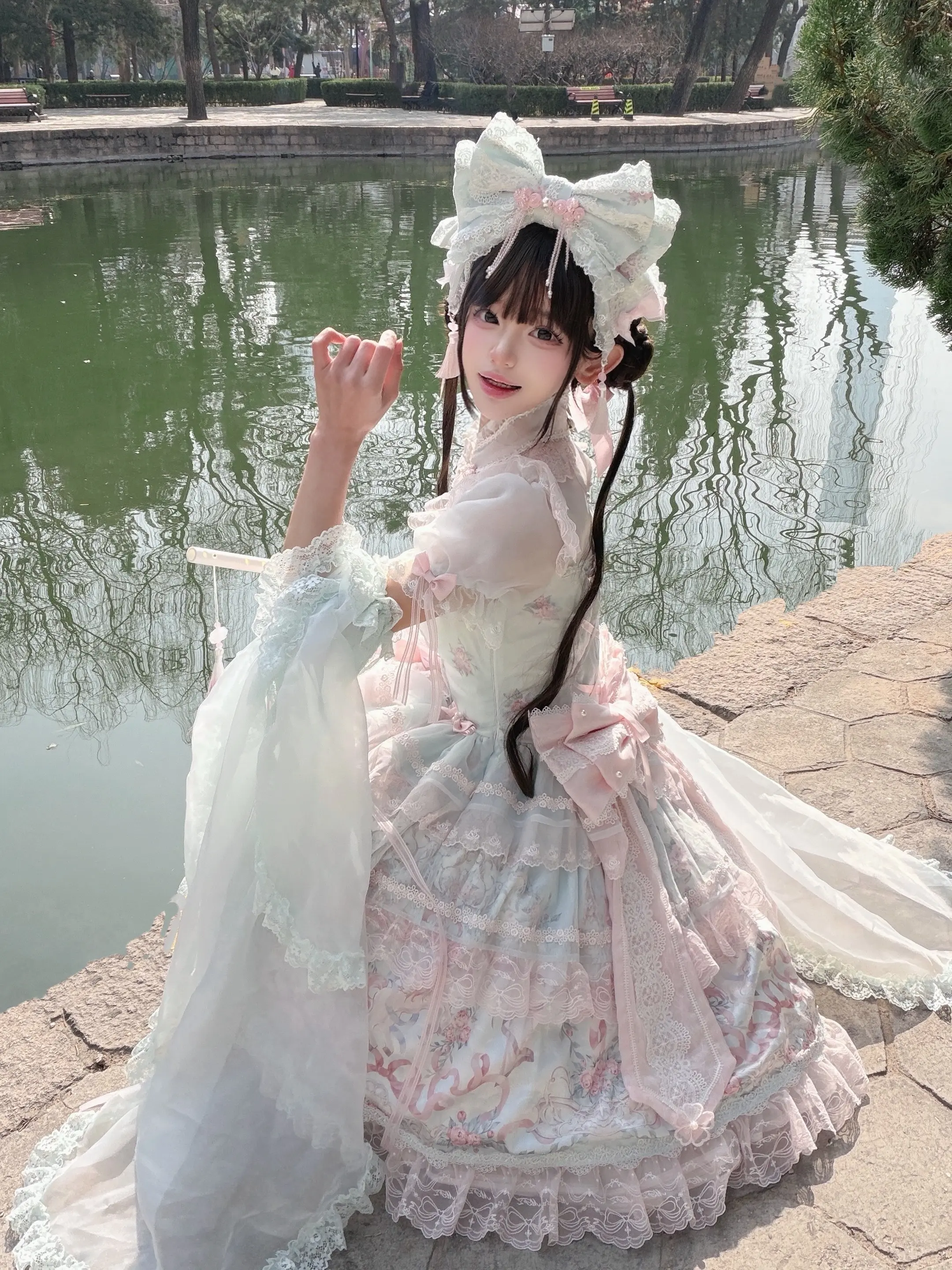 “谁家玉笛暗飞声”