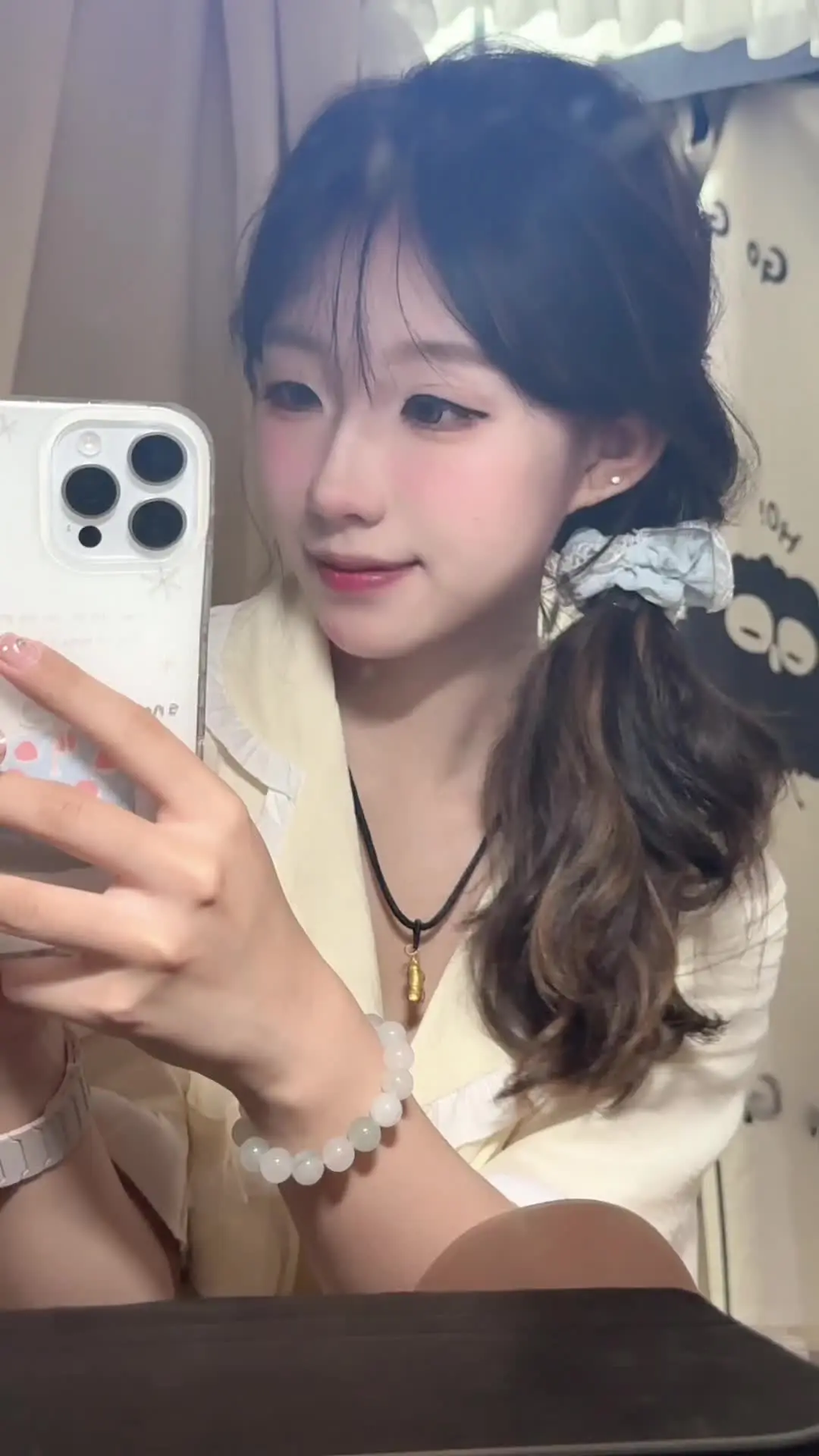 经常有人问我 你是怎么做到这么可爱的哎，对此我也很无奈 只能说是天生萌...
