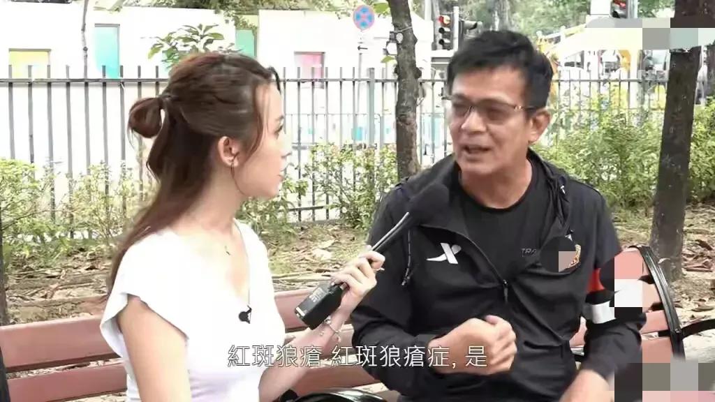 听听黄日华说的关于周海媚背后不为人知的故事。

据黄日华回忆，其实在周海媚去世之