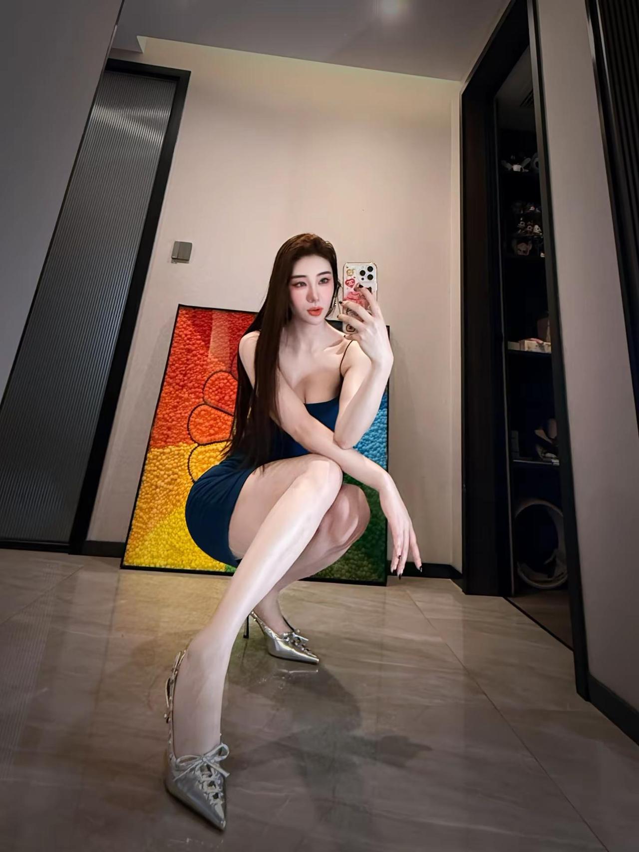 “别叫主人了 新时代没有奴隶 叫我king！”御姐 穿搭