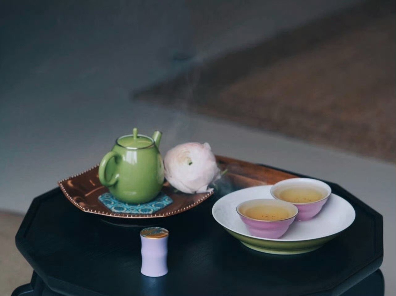 君子多思不若养志，多言不若守静，多才不若蓄德。—— 曾国藩 