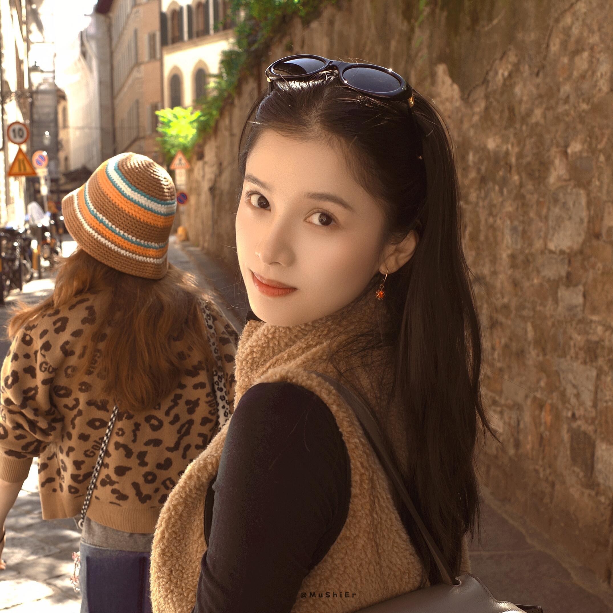 秋日街头 ​​​