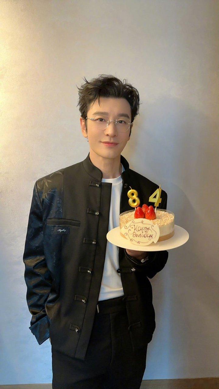 晓明哥生日快乐呀！ 