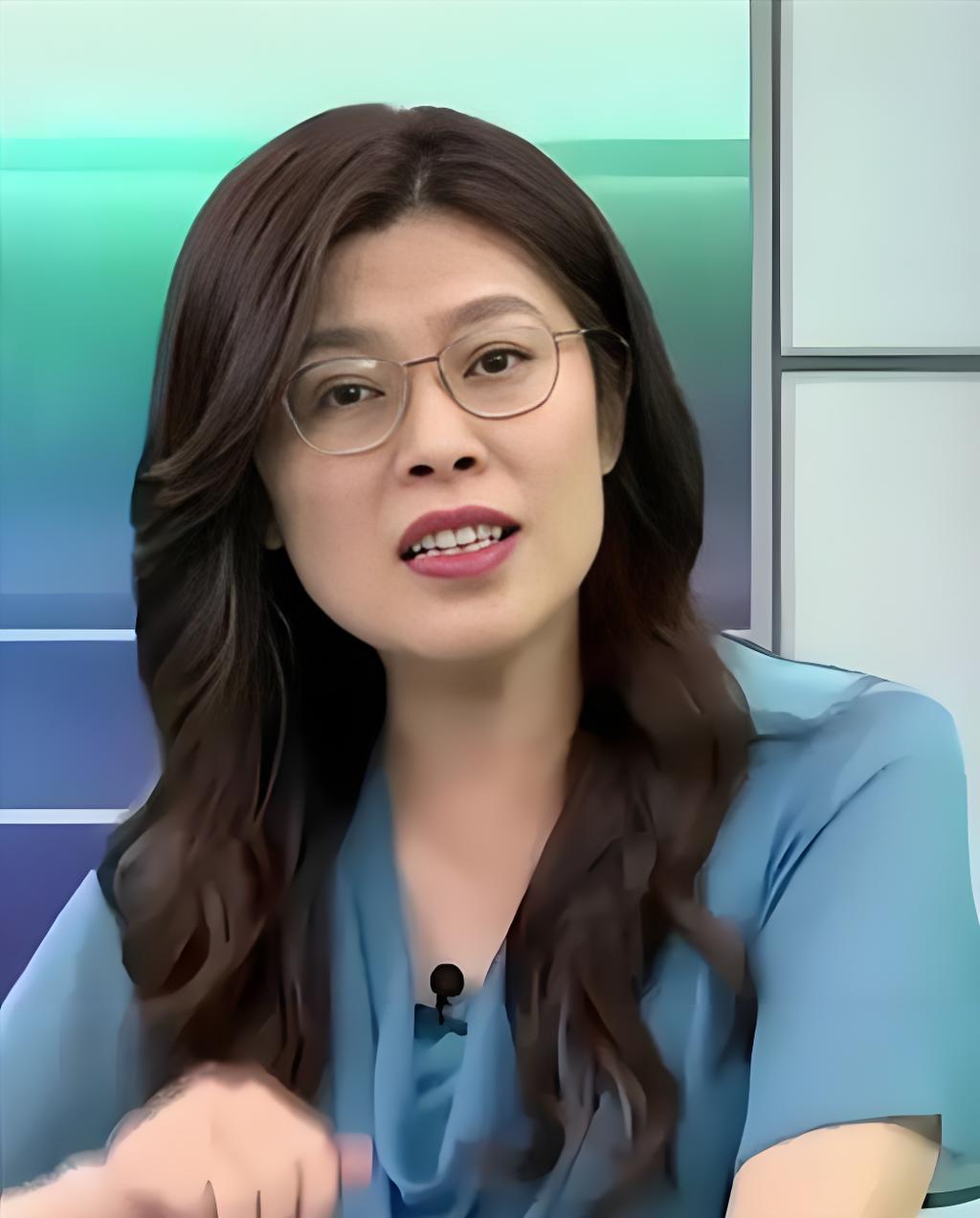 要是郑丽文一心推进国家统一，那她去美国做什么？汇报还是请示？
其实没有坚定决心的