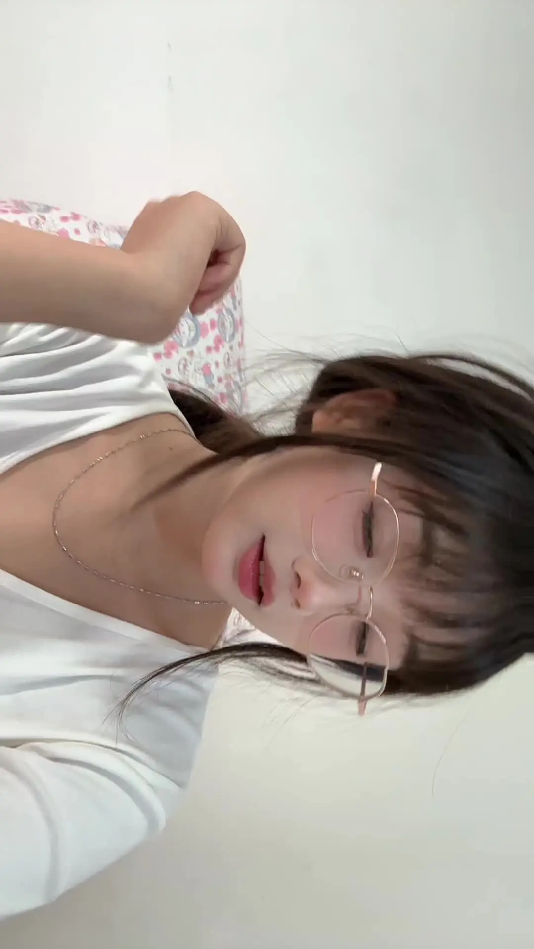 哦~QQ爱~是真是假谁去猜 QQ爱复古回忆杀卡点