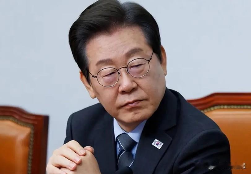 李在明根本不信所谓的“青瓦台魔咒”，将重返青瓦台总统府！
尹锡悦上任后就搬去了龙