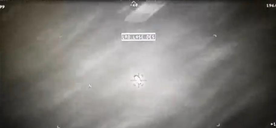 美国议员公开 UFO 被导弹击中后继续飞行视频，有哪些信息值得关注？它可能是什么
