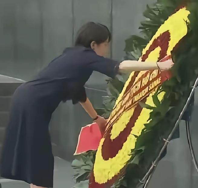 别被日本的“道歉秀”骗了，跪澳不跪华，全是利益说了算[太阳]

日本对澳大利亚的