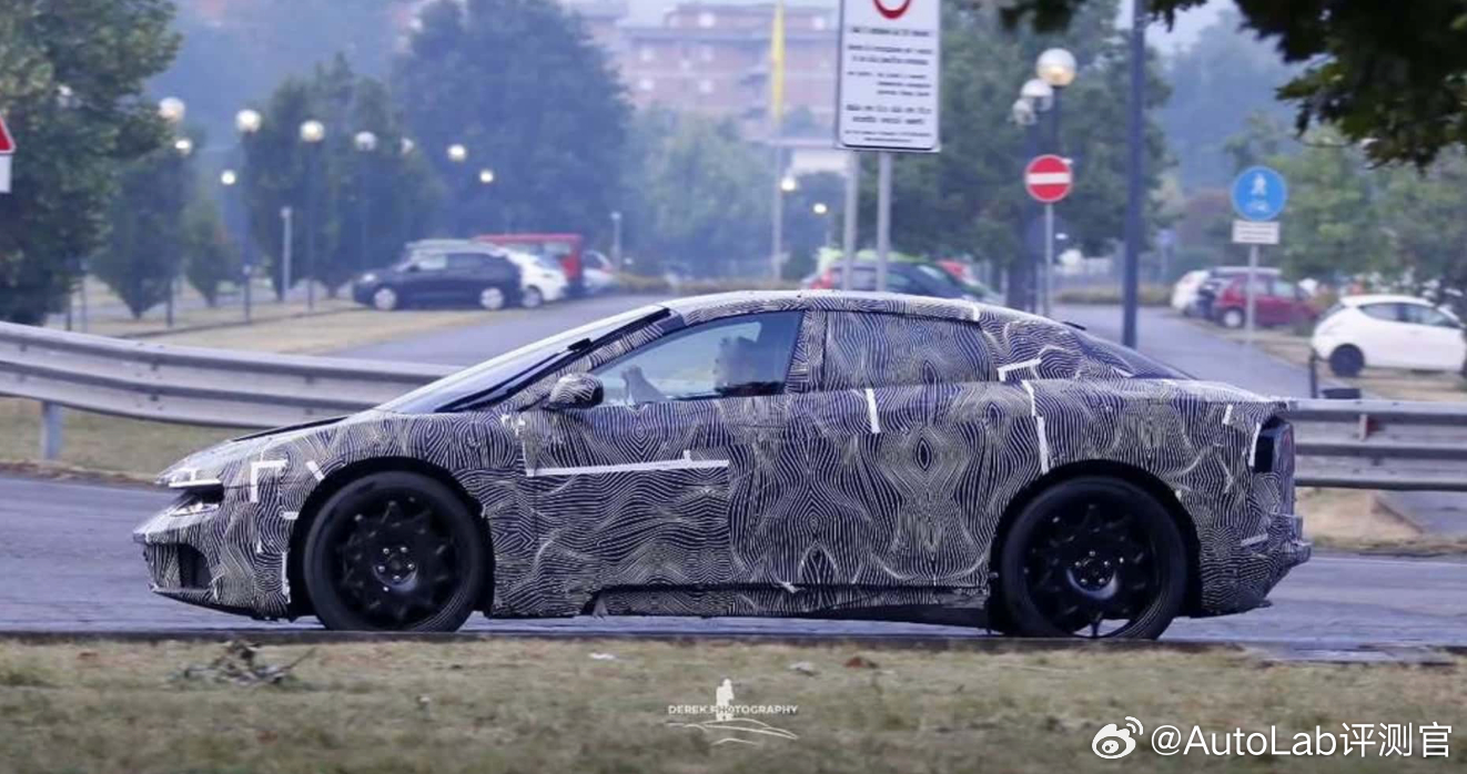 法拉利Luce的路测照片，有点难评大v聊车autolab
