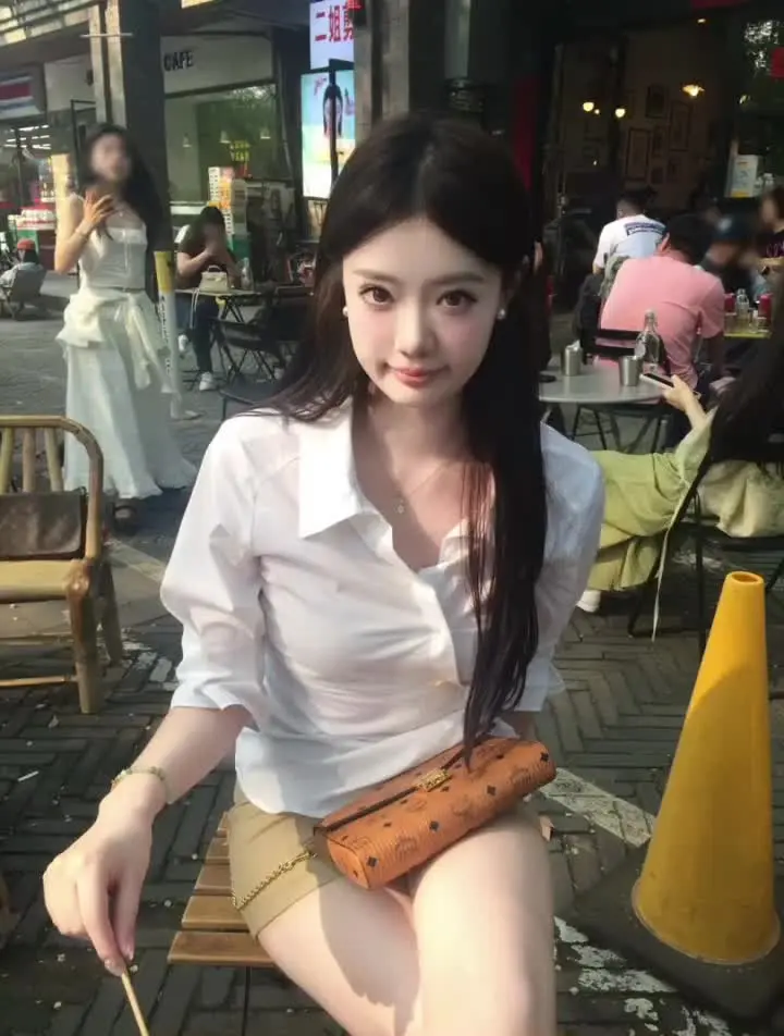 这爱的城市虽然拥挤 如果真的遇见你