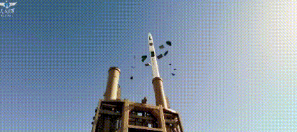 空军建军76周年宣传片中出现了一款“隐身战机克星”地导武器装备——红旗-20，它