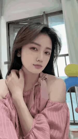 谁能取一个更霸气的网名，就是要稳稳压他一头的那种[大笑]