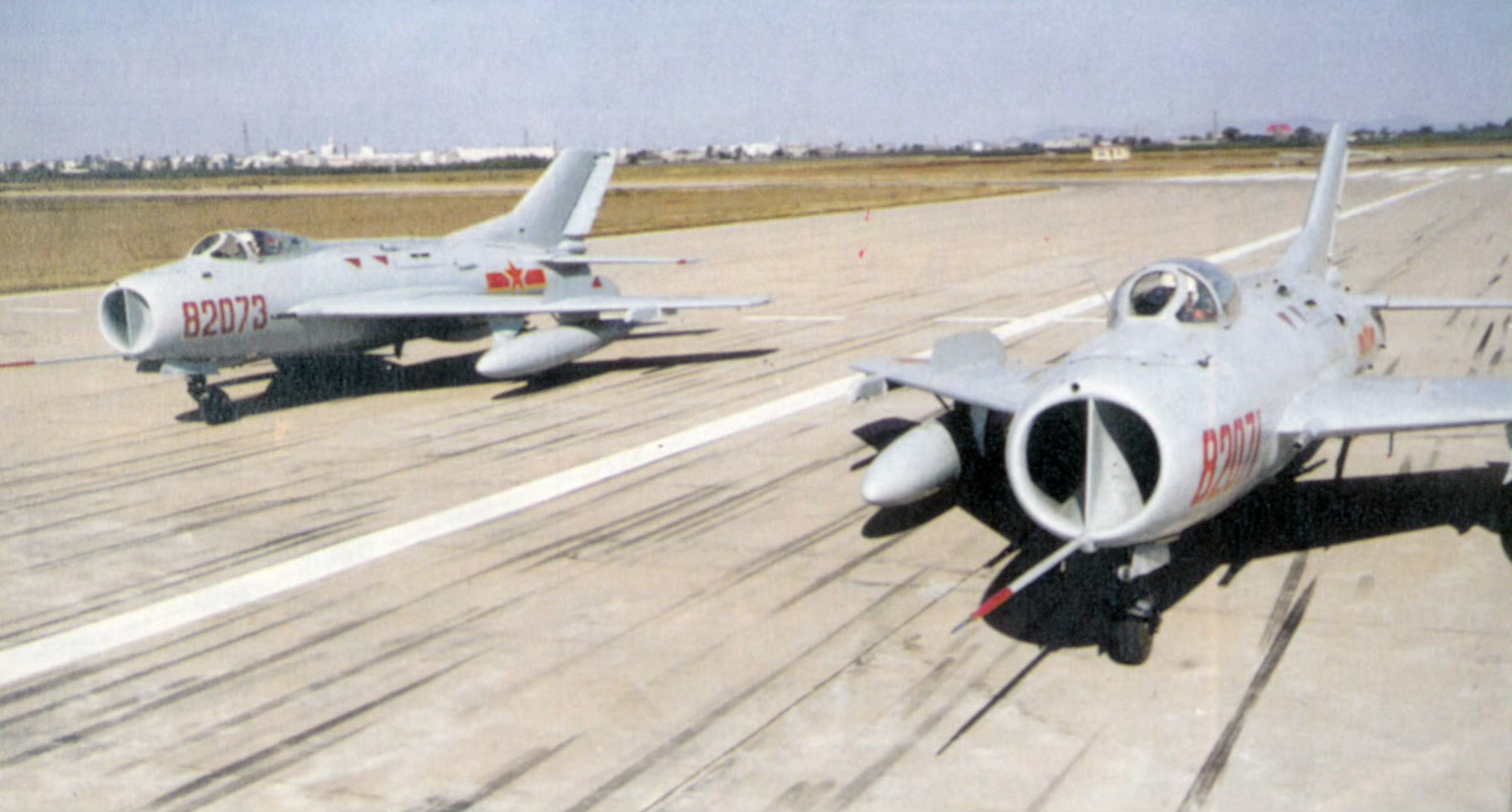 这个世界非常不太平，中东打了个稀巴烂，俄乌也在持续拉锯，连莫斯科都经常被袭击。你