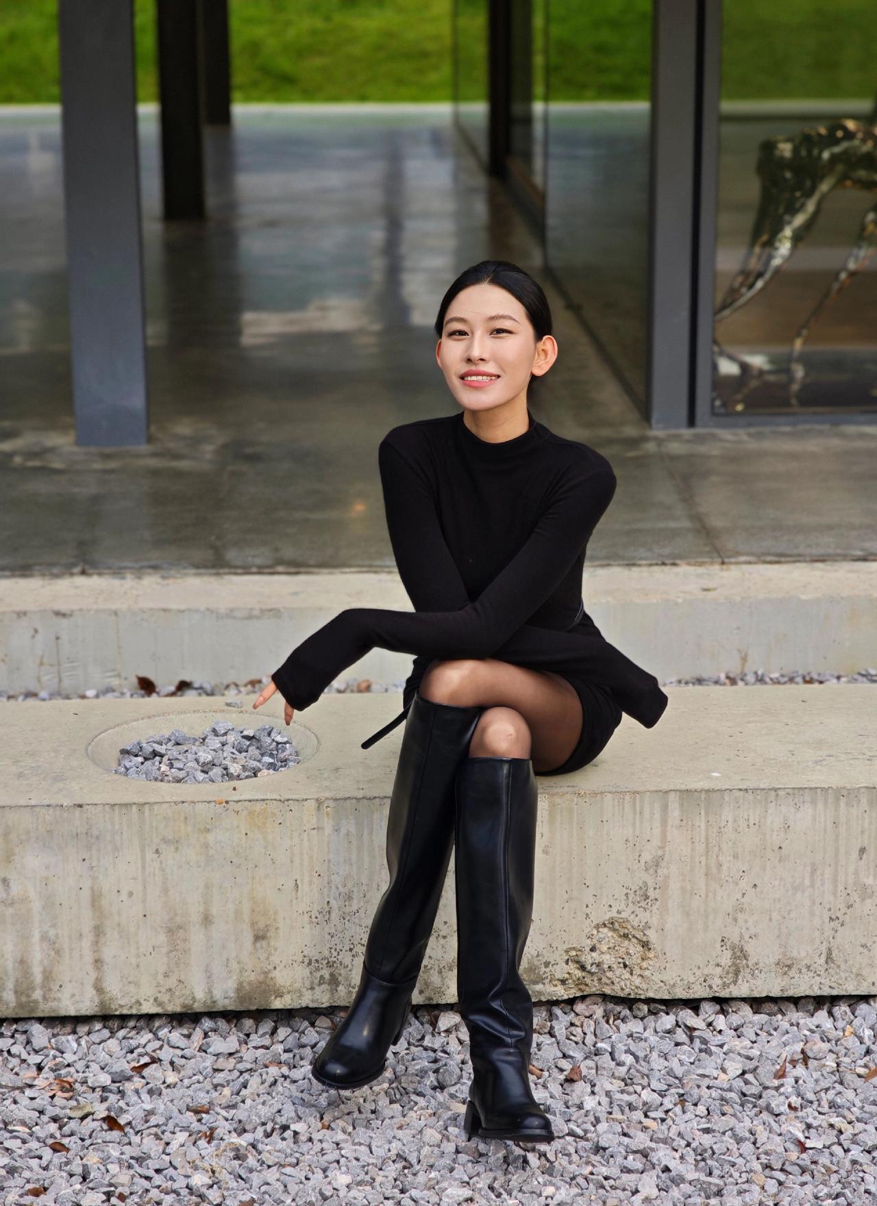 长沙约拍📷-后湖•当代建筑文化中心
模特：@你的江 
设备：Xisomi 15