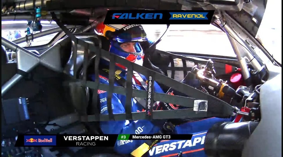 换下Jules Gounon后，维斯塔潘再次接过赛车上场，准备刷最后两个飞行圈?